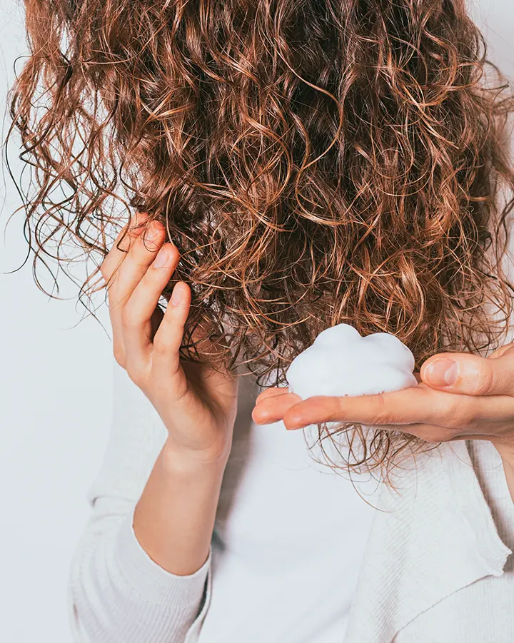 Donnez du volume a vos cheveux fins