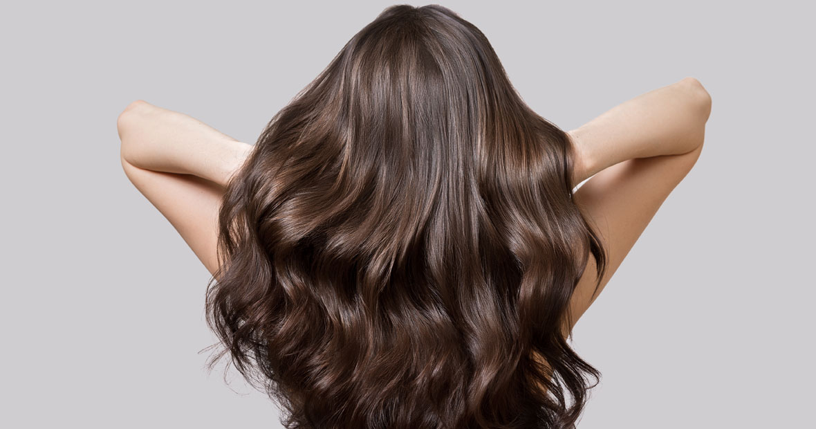 éclat des cheveux colorés